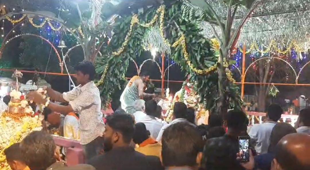 ಚಿಕ್ಕಮಗಳೂರು: ಉಣ್ಣಕ್ಕಿ ಉತ್ಸವ|ವಿಸ್ಮಯ ಸೃಷ್ಟಿಸುವ ಅಲುಗಾಡುವ ಹುತ್ತ