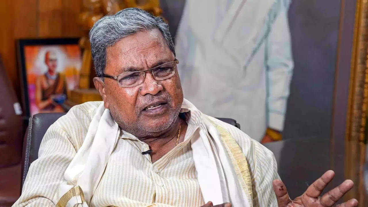 ಹಿಜಾಬ್ ನಿಷೇಧ ಆದೇಶ ಇನ್ನೂ ವಾಪಾಸ್ ಪಡೆದಿಲ್ಲ/ ಉಲ್ಟಾ ಹೊಡೆದ್ರಾ ಸಿಎಂ ಸಿದ್ದರಾಮಯ್ಯ?