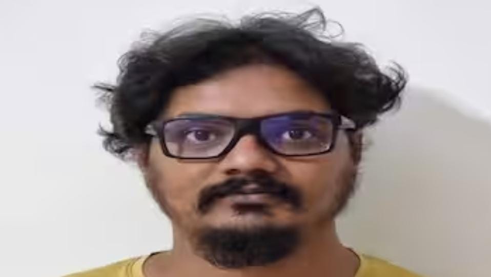 ವರದಕ್ಷಿಣೆಗಾಗಿ ಮಡದಿಯೊಂದಿಗೆ ಸಿನಿಮಾ ಡೈರೆಕ್ಟರ್ ಕಿರಿಕ್