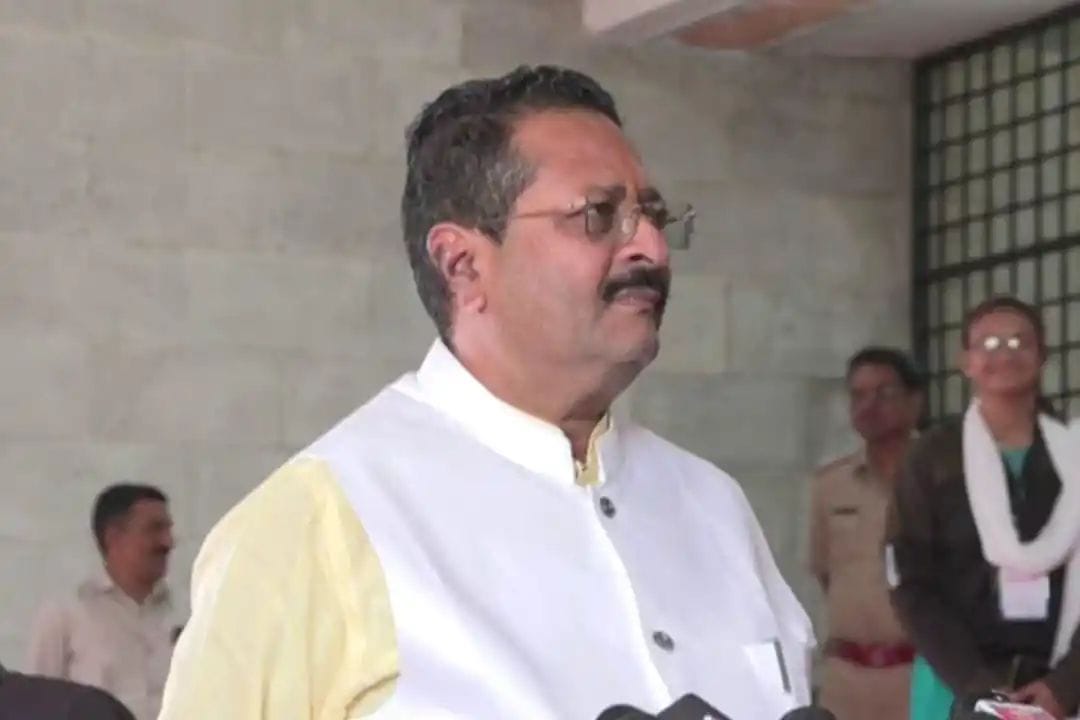 ವಿಜಯಪುರ: ಶಾಸಕ ಯತ್ನಾಳ್ ಮಾಲೀಕತ್ವದ ಸಕ್ಕರೆ ಕಾರ್ಖಾನೆ ಬಂದ್ ಆದೇಶಕ್ಕೆ ತಡೆಯಾಜ್ಞೆ| ಸತ್ಯದ ಗೆಲುವು ಎಂದ ಬಿಜೆಪಿ ಪೈರ್ ಬ್ರ್ಯಾಂಡ್