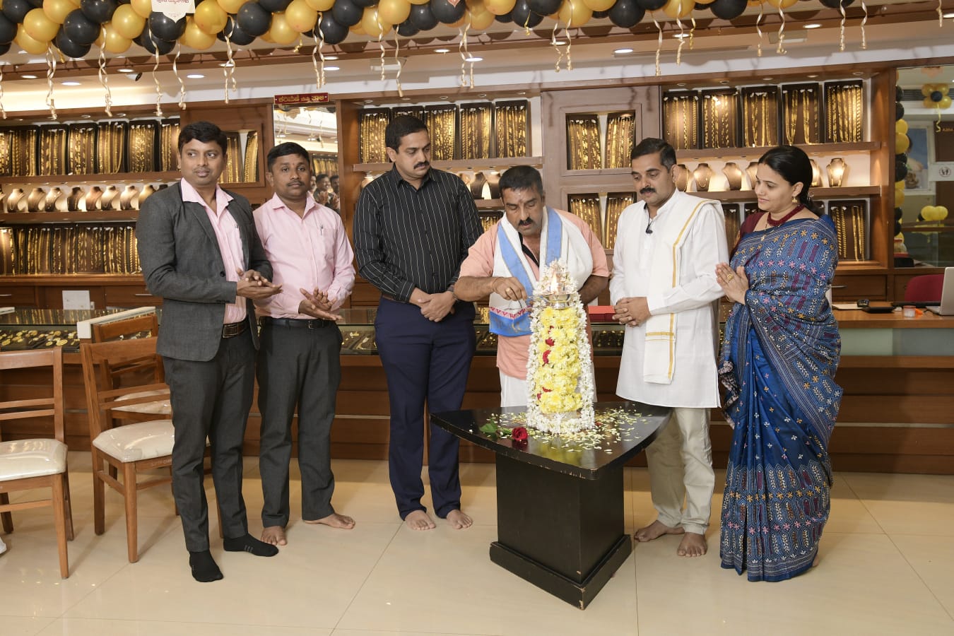 ಇಂದಿನಿಂದ ಮುಳಿಯ ಜ್ಯುವೆಲ್ಸ್ ನ ಕರಿಮಣಿ ಉತ್ಸವ| ಅತ್ಯಾಕರ್ಷಕ ಮಾದರಿಯ ಪ್ರದರ್ಶನ ಮತ್ತು ಮಾರಾಟಕ್ಕೆ ಚಾಲನೆ