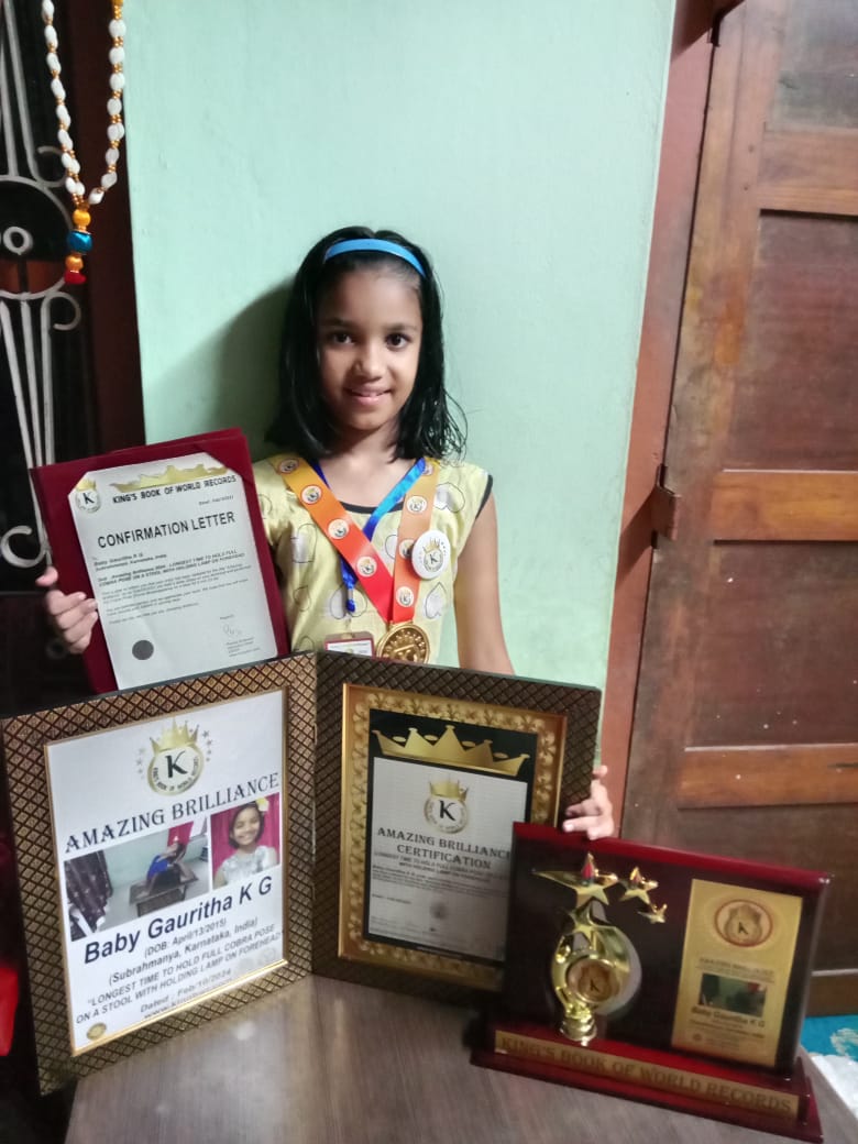 ಯೋಗದಲ್ಲಿ ವಿಶ್ವ ದಾಖಲೆ ನಿರ್ಮಿಸಿದ ಸುಳ್ಯದ ಕುವರಿ