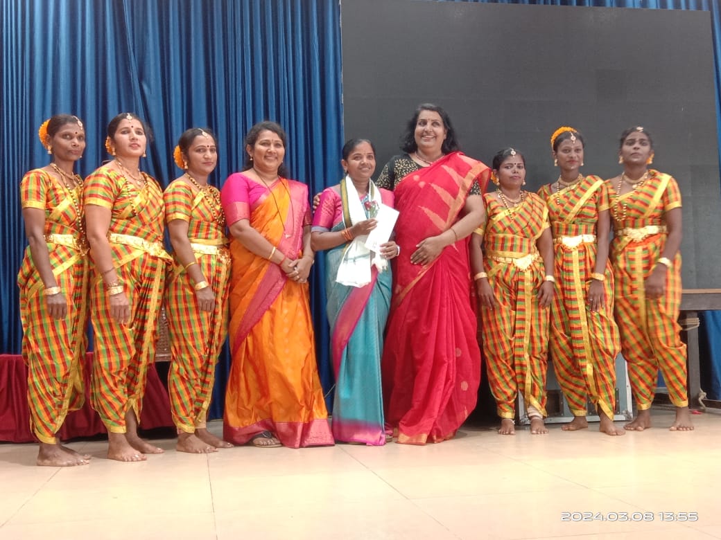 ಕಡಬ: ಜಿಲ್ಲಾ ಮಹಿಳಾ ಕಾಂಗ್ರೆಸ್ ನಿಂದ ಆಯೋಜಿಸಿದ ಮಹಿಳಾ ದಿನಾಚರಣೆಯ ಸಾಂಸ್ಕೃತಿಕ, ಮನೋರಂಜನಾ ಕಾರ್ಯಕ್ರಮದಲ್ಲಿ ಬ್ಲಾಕ್ ಕಾಂಗ್ರೆಸ್ ನ ಮಹಿಳಾ ಕಾಂಗ್ರೆಸ್ ಸಮಿತಿ ಸದಸ್ಯರು ಭಾಗಿ