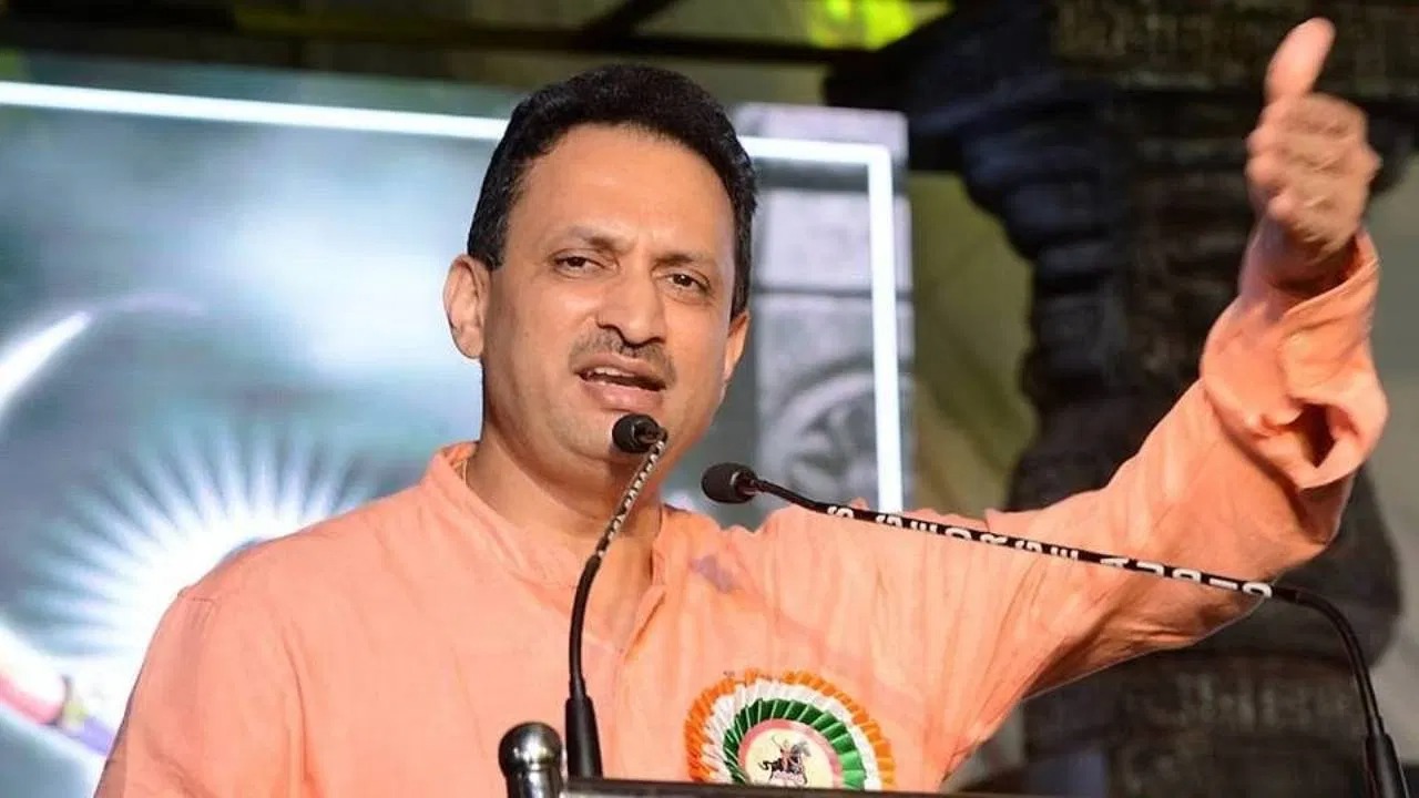 ಸಂವಿಧಾನ ಪುನರ್ ರಚನೆಯಾಗಬೇಕು : ಸಂಸದ ಅನಂತ್ ಕುಮಾರ್ ಹೆಗಡೆ