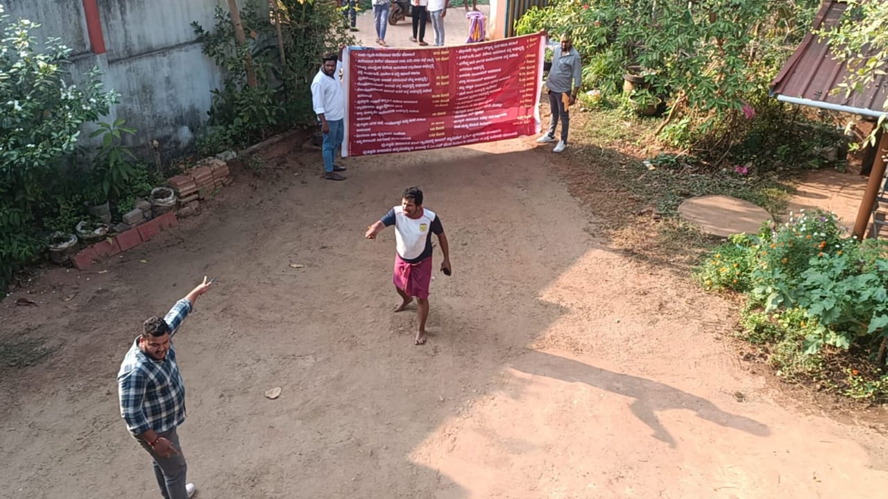 ಪುತ್ತೂರು: ಅನುದಾನ ಹಂಚಿಕೆ ವಿಚಾರದಲ್ಲಿ ಕಿರಿಕ್| ಬಿಜೆಪಿ ಜಾಲತಾಣ ಪ್ರಮುಖ್ ಮನೆಗೆ ತೆರಳಿ ಶಾಸಕ ರೈ ಬೆಂಬಲಿಗರ ದಾಂಧಲೆ!?
