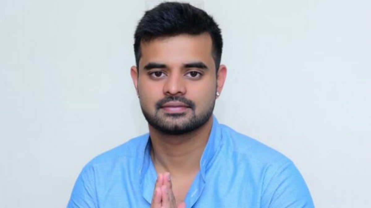 ನಾಮಪತ್ರ ಸಲ್ಲಿಸಿದ ಪ್ರಜ್ವಲ್ ರೇವಣ್ಣ|ಅಫಿಡವಿಟ್‌ನಲ್ಲಿ ಒಟ್ಟು ಆಸ್ತಿ ಮೌಲ್ಯ ಎಷ್ಟಿದೆ ಗೊತ್ತಾ..?