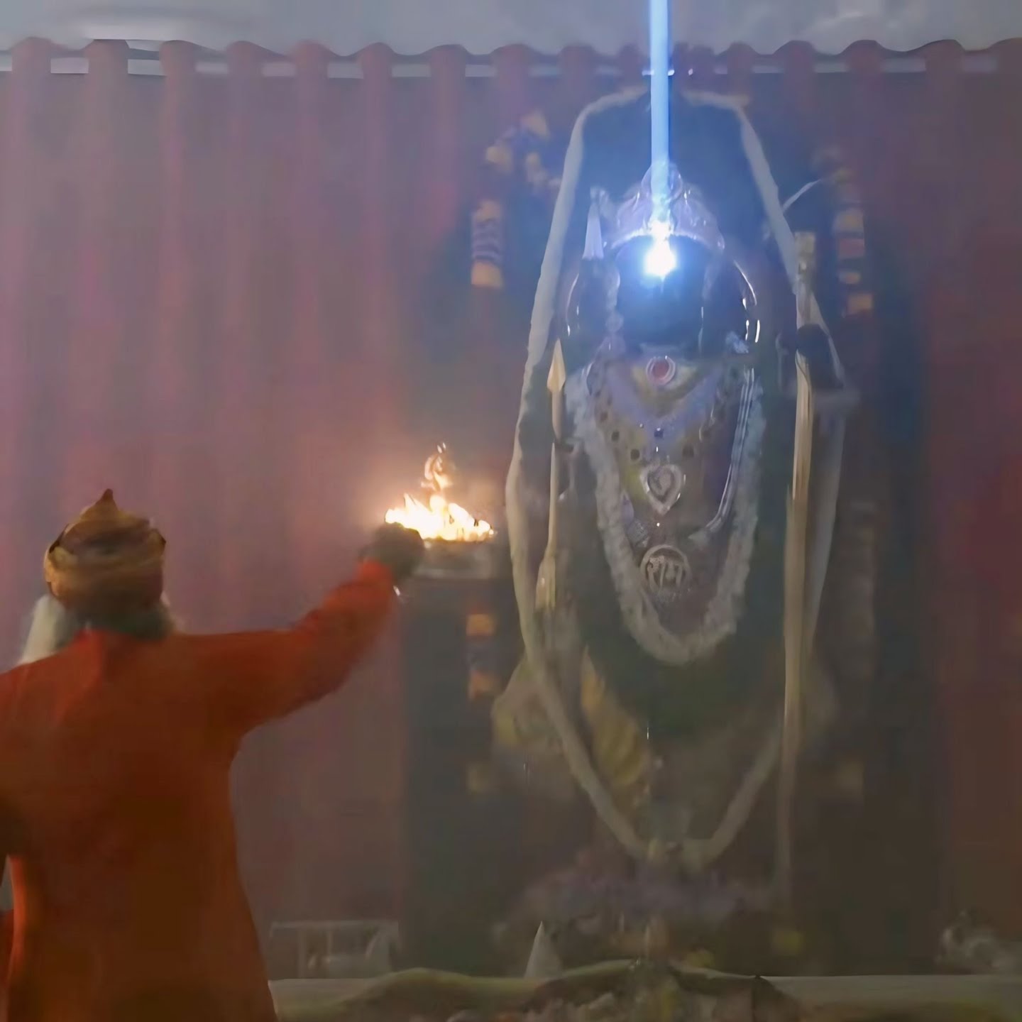 ಅಯೋಧ್ಯೆಯಲ್ಲಿ ರಾಮನವಮಿ ಸಂಭ್ರಮ| ಬಾಲರಾಮನನ್ನು ಸ್ಪರ್ಶಿಸಿದ ಸೂರ್ಯ ರಶ್ಮಿ