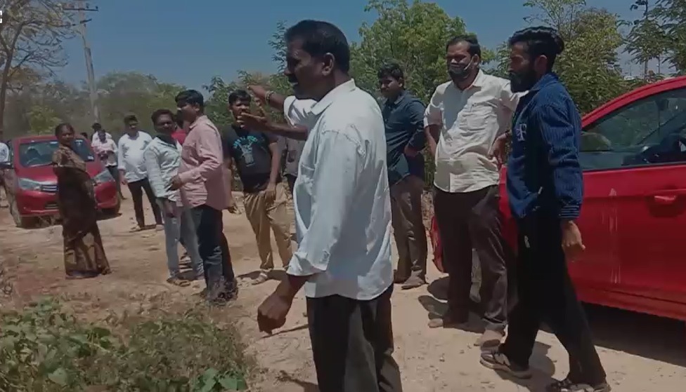 ಚಾಮರಾಜನಗರ: ಸರ್ಕಾರಿ ಜಾಗದಲ್ಲಿ ಕ್ರೈಸ್ತ ಸಮುದಾಯದ ಅಕ್ರಮವಾಗಿ ಗೋರಿ ನಿರ್ಮಾಣ ಮಾಡಿಲ್ಲ- ಜೋಸ್ವಾ ಪ್ರಸನ್ನ ಕುಮಾರ್ ಸ್ಪಷ್ಟನೆ