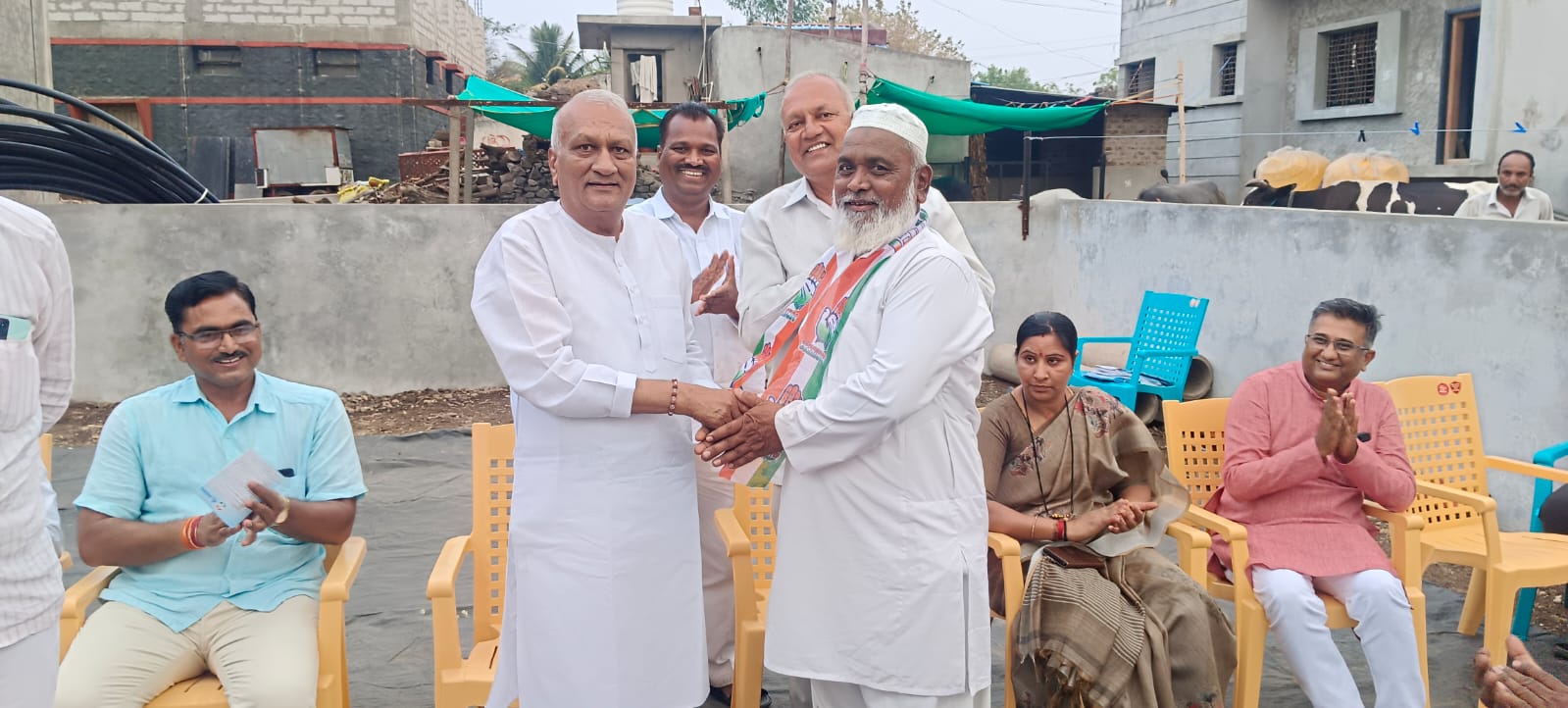 ಬೆಳಗಾವಿ:ಬಿಜೆಪಿ ತೊರೆದು ಕಾಂಗ್ರೆಸ್ ಪಕ್ಷಕ್ಕೆ ಸೇರ್ಪಡೆಯಾದ ಮುಖಂಡರು|ಚಿಕ್ಕೋಡಿ ಬಿಜೆಪಿ ಅಭ್ಯರ್ಥಿಗೆ ಮತ್ತೆ ಹೊಡೆತ