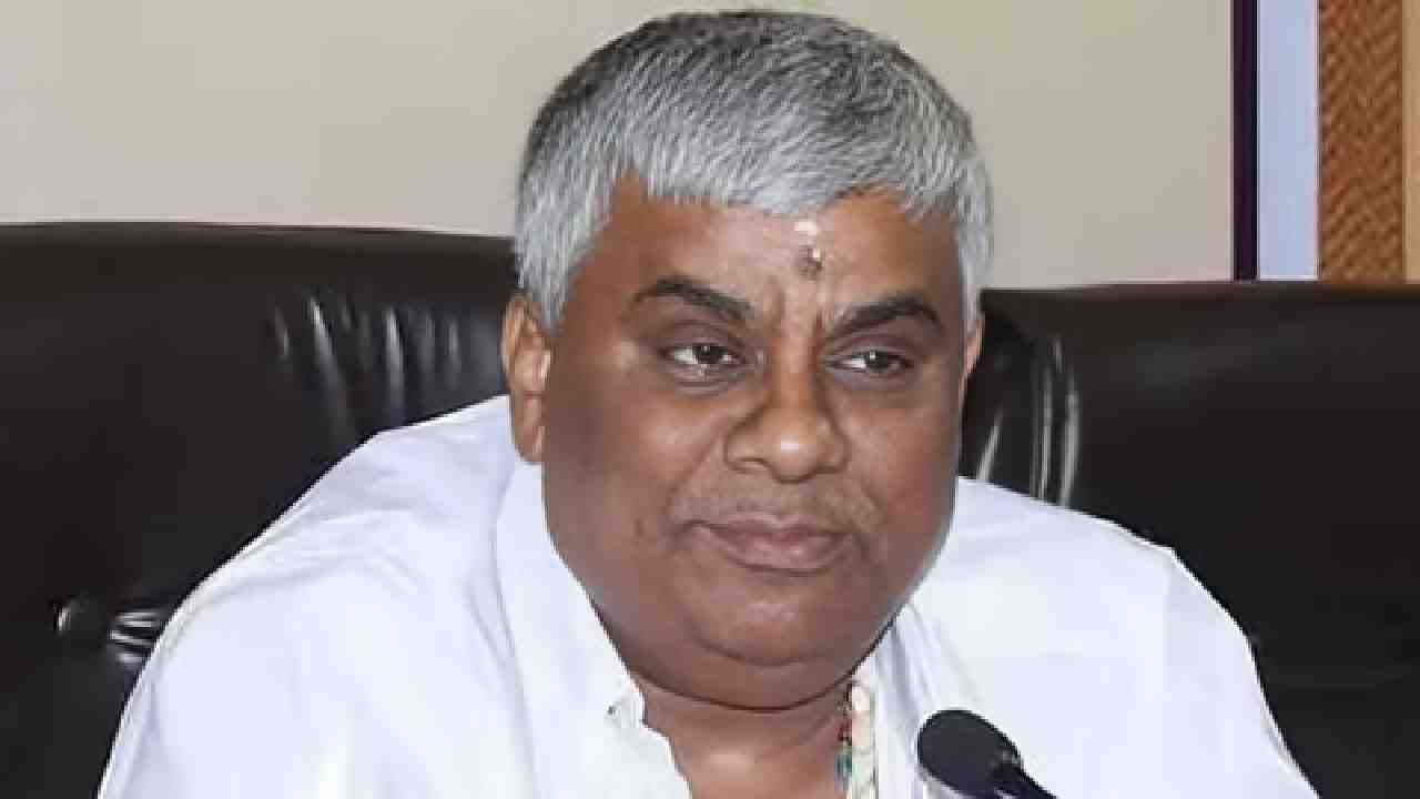 ರೇವಣ್ಣರನ್ನ ಎಸ್ಐಟಿ ಕಸ್ಟಡಿಗೆ ನೀಡಿದ ಜಡ್ಜ್| 3 ದಿನ ಎಸ್ಐಟಿ ಕಸ್ಟಡಿಗೆ ನೀಡಿ ಆದೇಶ