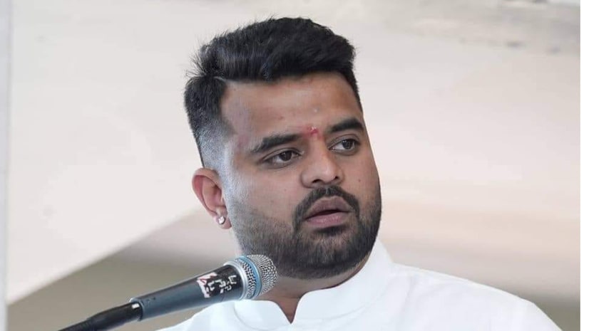 ಕೆಂಪೇಗೌಡ ಏರ್ಪೋರ್ಟ್ನಲ್ಲಿ ಪೆನ್ ಡ್ರೈವ್ ಪ್ರಜ್ವಲ್ ಅರೆಸ್ಟ್… SIT ಅಧಿಕಾರಿಗಳಿಂದ ಬಂಧನ
