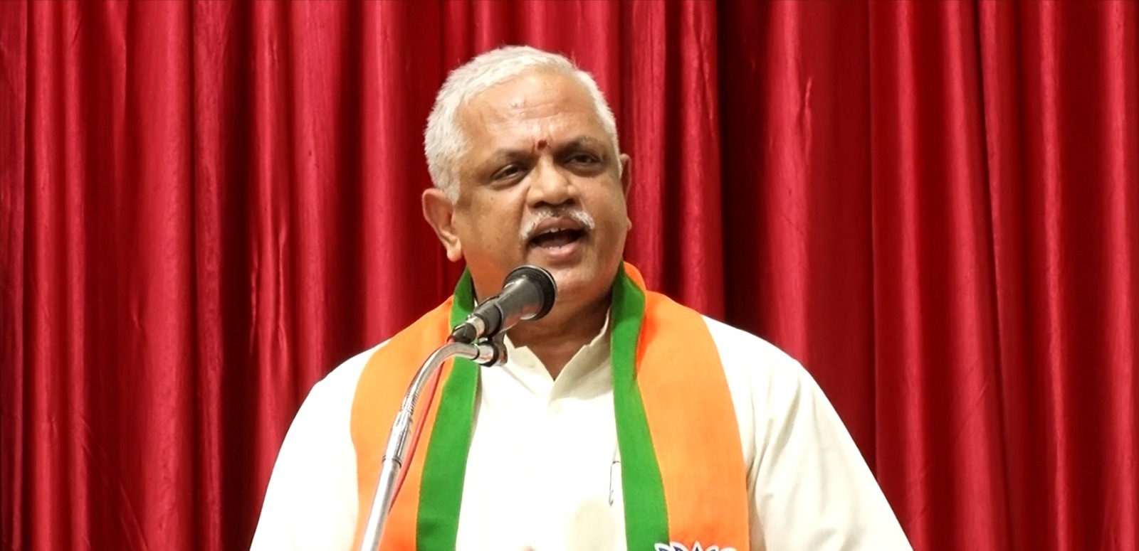 ಉಡುಪಿ : ರಾಜ್ಯದಲ್ಲಿ ಅಲ್ಟ್ರಾ ಎಕ್ಸ್ ಟೀಂ ಎಡಪಂಥೀಯರು ಆಡಳಿತ ನಡೆಸ್ತಾ ಇದೆ ಎಂದ ಬಿ.ಎಲ್. ಸಂತೋಷ್