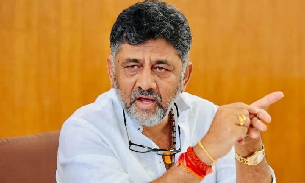 ಬೆಂಗಳೂರಿನಲ್ಲಿ ಮಳೆ ಅವಾಂತರ: ಸಮಸ್ಯೆ ಇದ್ದರೆ 15533ಗೆ ಕರೆ ಮಾಡಲು ಡಿಸಿಎಂ ಸೂಚನೆ