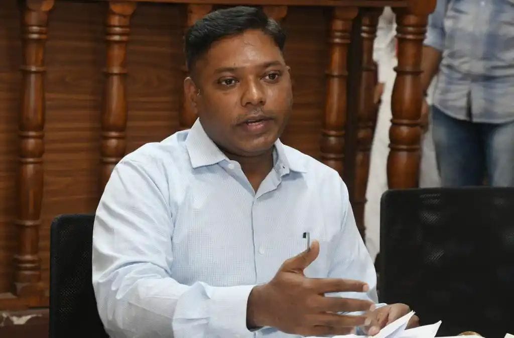 ದ.ಕ ಜಿಲ್ಲಾಧಿಕಾರಿಯಾಗಿದ್ದ ಸಸಿಕಾಂತ್ ಸೆಂಥಿಲ್ ಗೆ ತಿರುವಳ್ಳೂರ್ ನಲ್ಲಿ ಭರ್ಜರಿ ಜಯ