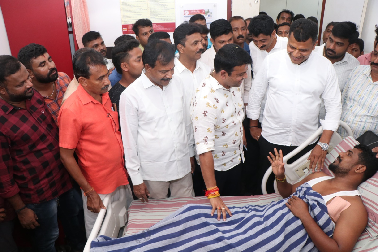 ಬೆಳ್ತಂಗಡಿ: ಹಲ್ಲೆಗೊಳಗಾದ ಬಿಜೆಪಿ ಮುಖಂಡನ ಆರೋಗ್ಯ ವಿಚಾರಿಸಿದ ಸಂಸದ ಕ್ಯಾ.ಬ್ರಿಜೇಶ್ ಚೌಟ