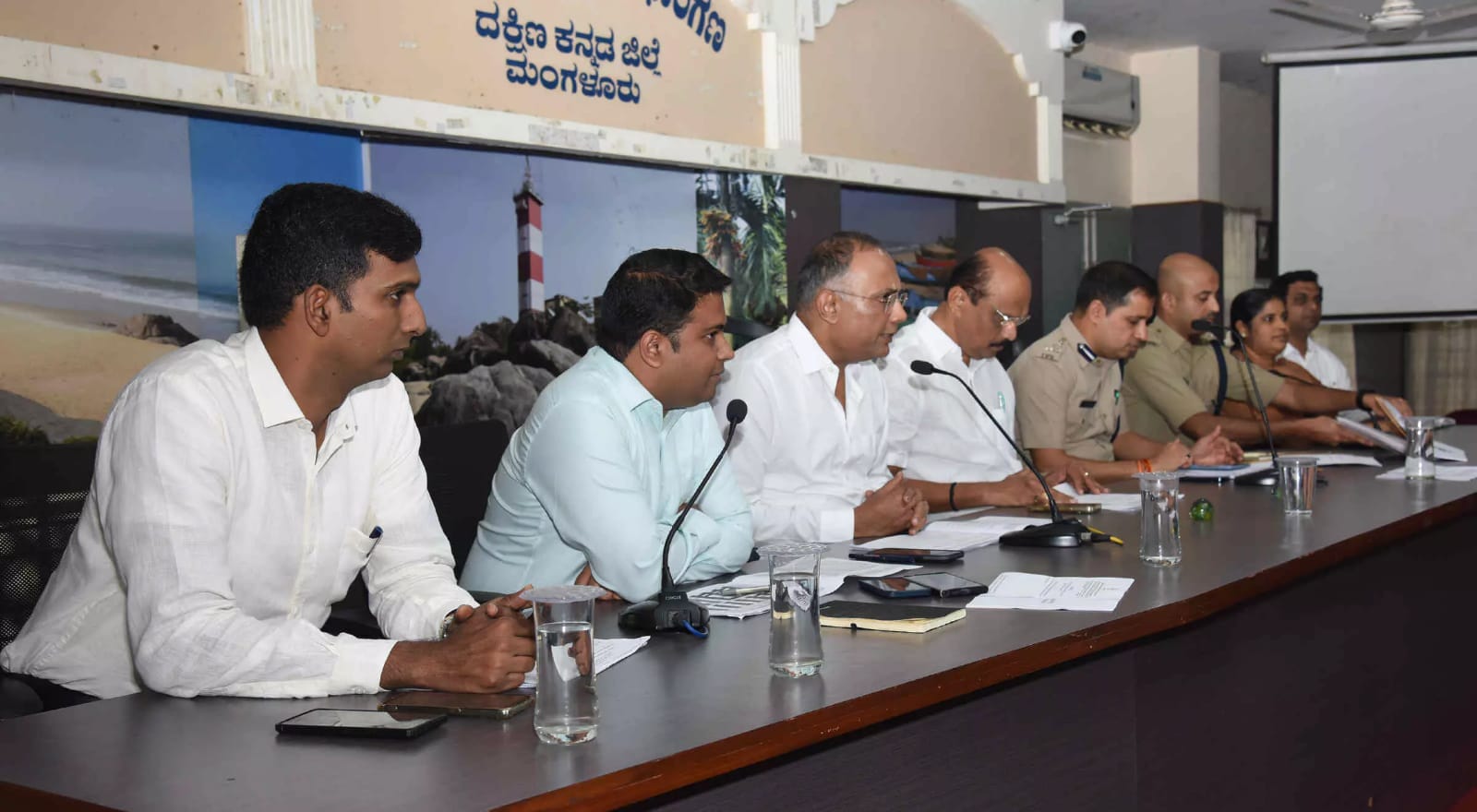 ಕುಕ್ಕೆ ಸುಬ್ರಹ್ಮಣ್ಯ ಸುತ್ತಮುತ್ತ ಮಿಂಚುಬಂಧಕ ಅಳವಡಿಕೆ – ಸಚಿವ ದಿನೇಶ್ ಗುಂಡೂರಾವ್