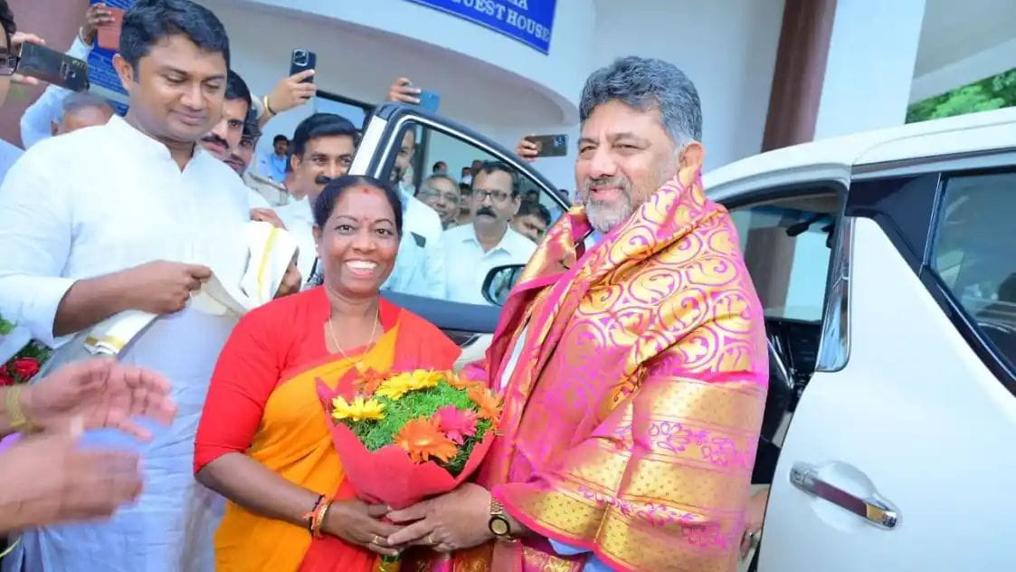 ಕುಕ್ಕೆ ಸುಬ್ರಹ್ಮಣ್ಯ: ಆಶ್ಲೇಷ ಪೂಜೆ ನೆರವೇರಿಸಿದ ಡಿಸಿಎಂ ಡಿ.ಕೆ ಶಿವಕುಮಾರ್