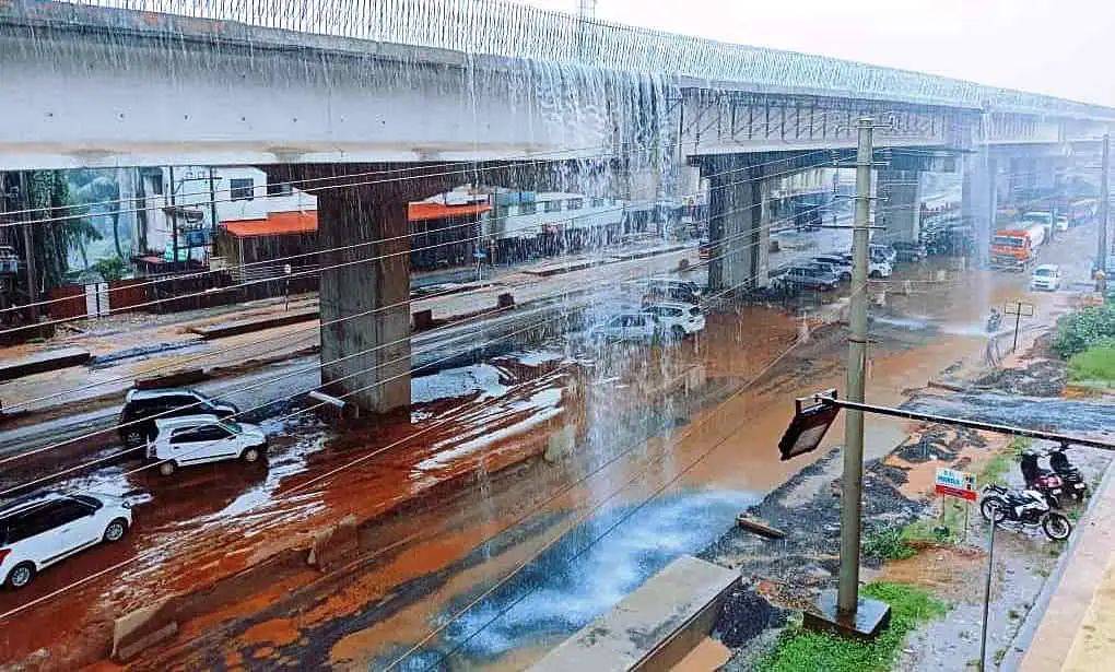 ಕರಾವಳಿ, ಮಲೆನಾಡಿನಲ್ಲಿ ಭಾರೀ ವರ್ಷಧಾರೆ| ನಾಲ್ಕು ಬಲಿ; ಇಂದು ರೆಡ್ ಅಲರ್ಟ್
