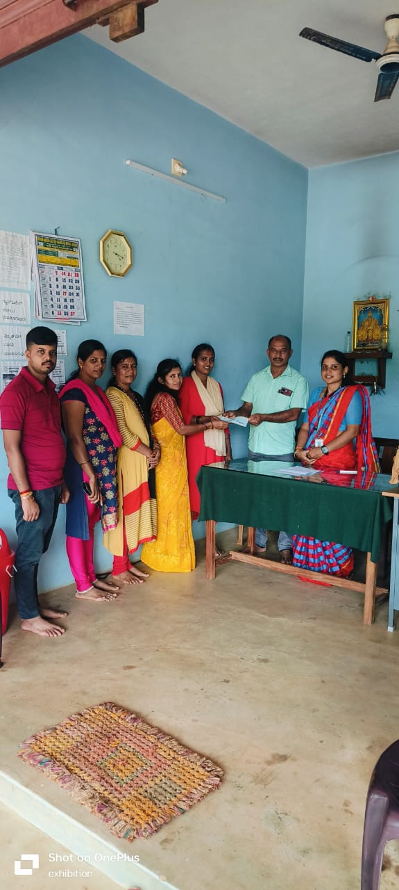 ಶ್ರೀ ಕ್ಷೇತ್ರ ಧರ್ಮಸ್ಥಳ ಗ್ರಾಮಾಭಿವೃದ್ದಿ ಯೋಜನೆಯಿಂದ ಚೆಕ್ ವಿತರಣೆ