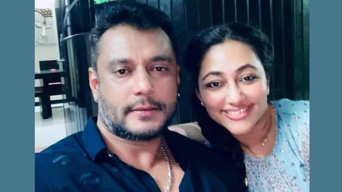 ದರ್ಶನ್ ಗಾಗಿ ಪರಪ್ಪನ ಅಗ್ರಹಾರಕ್ಕೆ ದೇವರ ಪ್ರಸಾದ ತಂದ ವಿಜಯಲಕ್ಷ್ಮಿ