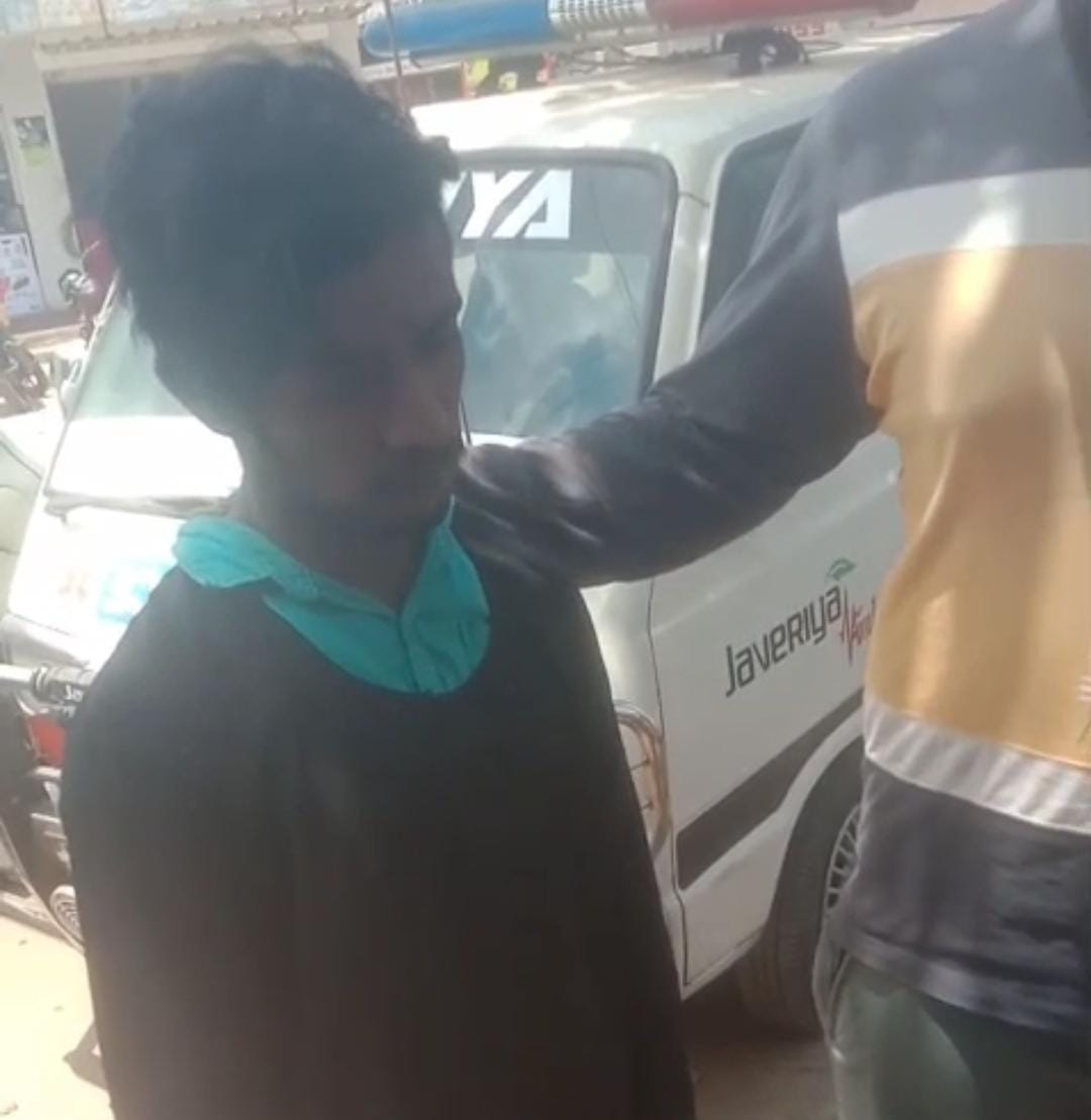 ಚಿಕ್ಕಮಗಳೂರು : ಹುಡುಗಿಗಾಗಿ ಬುರ್ಖಾ ಧರಿಸಿ ಬಂದ ಯುವಕ…!