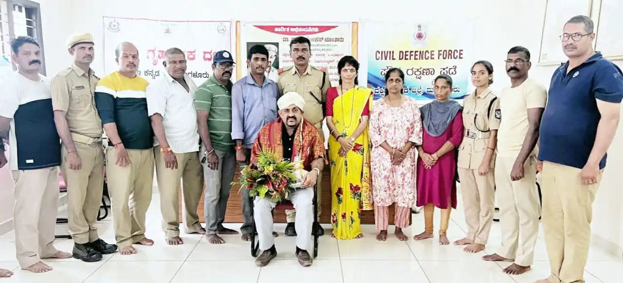 ರಾಷ್ಟ್ರಪತಿ ಪದಕ ಪುರಸ್ಕೃತ ಡಾ. ಮುರಲಿ ಮೋಹನ ಚೂಂತಾರುಗೆ ಸನ್ಮಾನ