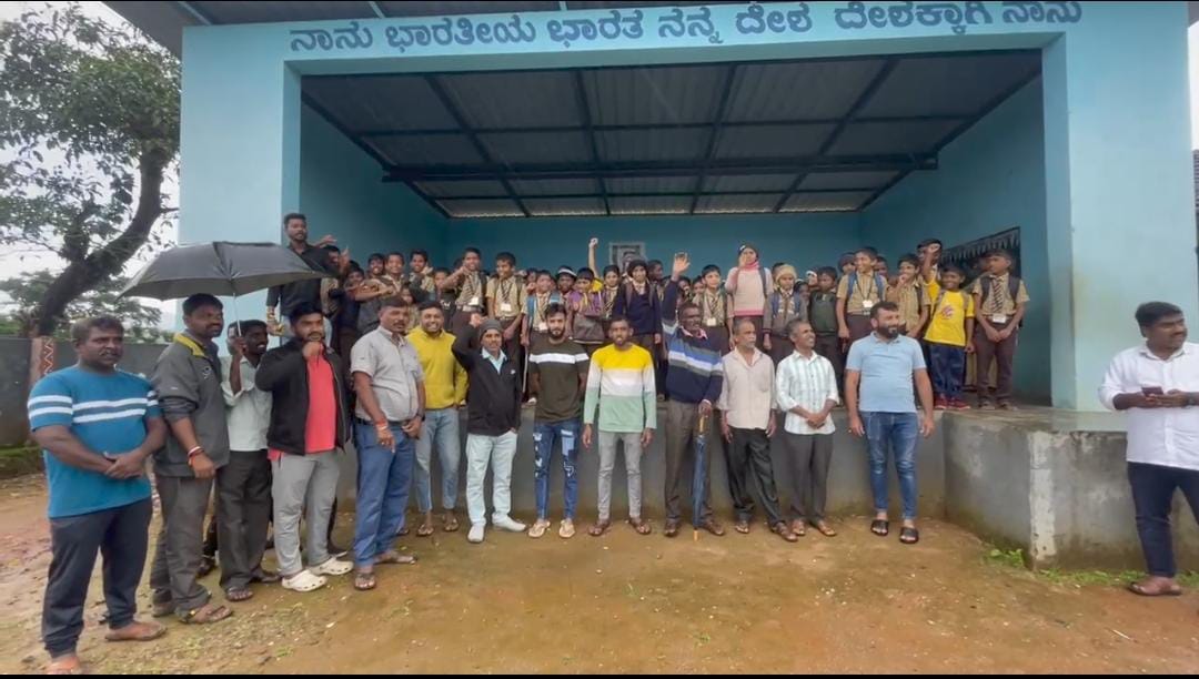 ಕೊಟ್ಟಿಗೆಹಾರ: ಶಿಕ್ಷಕರ ಕೊರತೆ ಈಡೇರಿಸುವಂತೆ ಪೋಷಕರಿಂದ ಪ್ರತಿಭಟನೆ