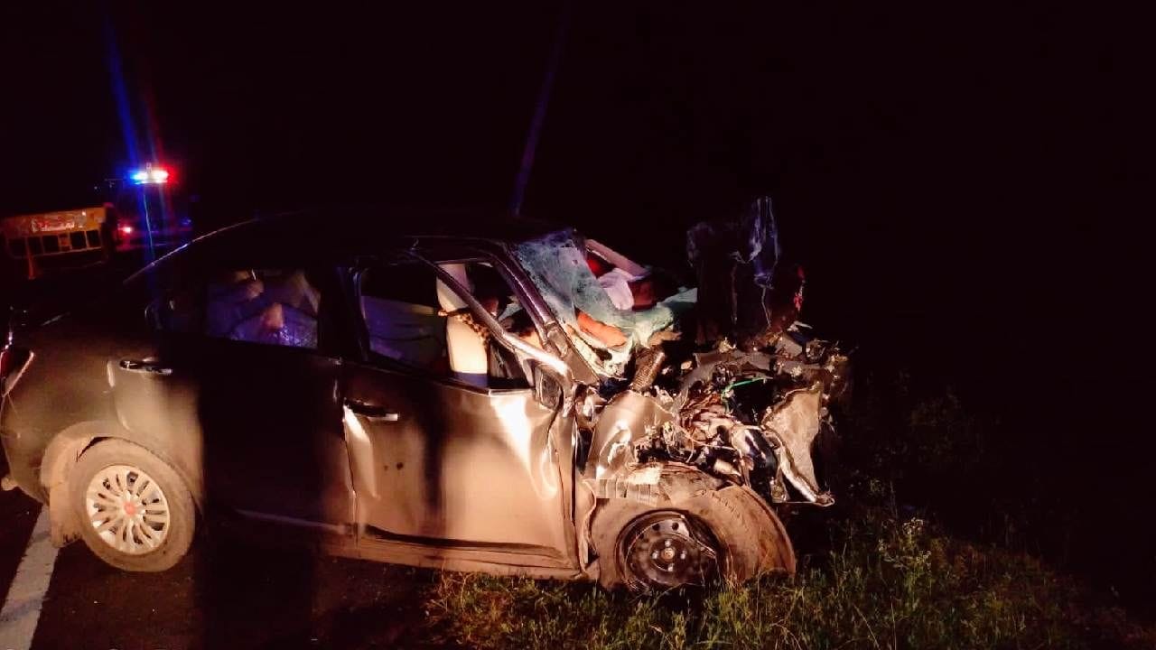 ಟ್ಯಾಂಕರ್ ಗೆ ಕಾರು ಡಿಕ್ಕಿ ಸ್ಥಳದಲ್ಲೇ ನಾಲ್ವರು ಸಾವು