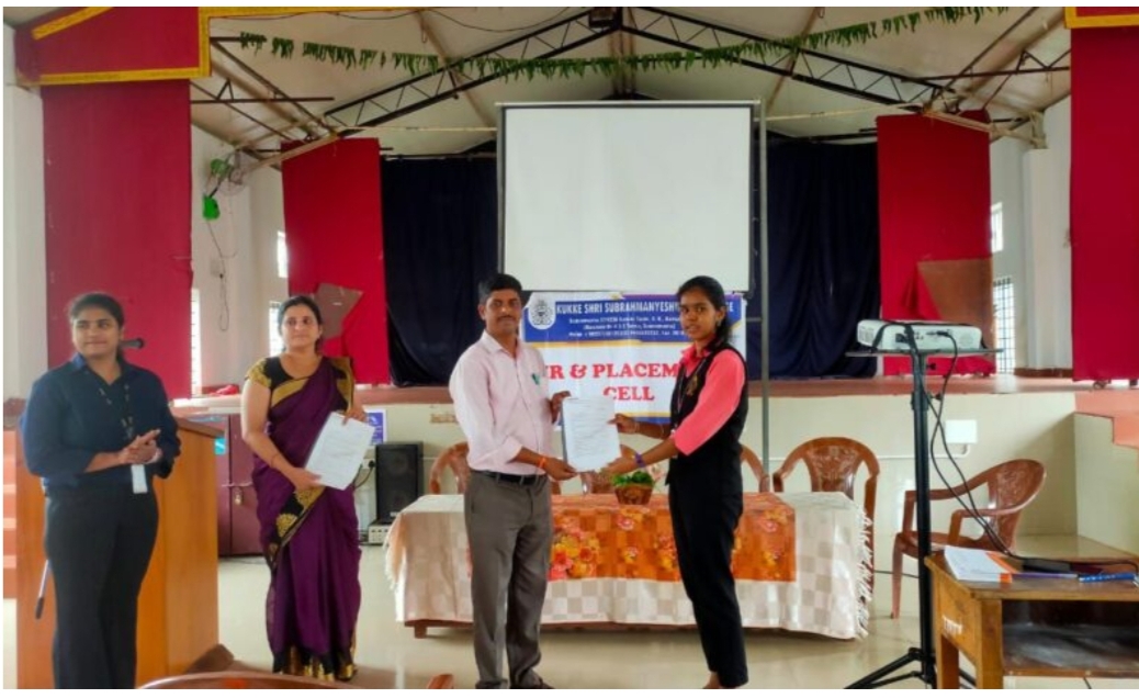 ಕೆ.ಎಸ್.ಎಸ್. ಕಾಲೇಜಿನಲ್ಲಿ ಪ್ಲೇಸ್ಮೆಂಟ್ ಅಂಡ್ ಟ್ರೈನಿಂಗ್ ಕಾರ್ಯಕ್ರಮ
