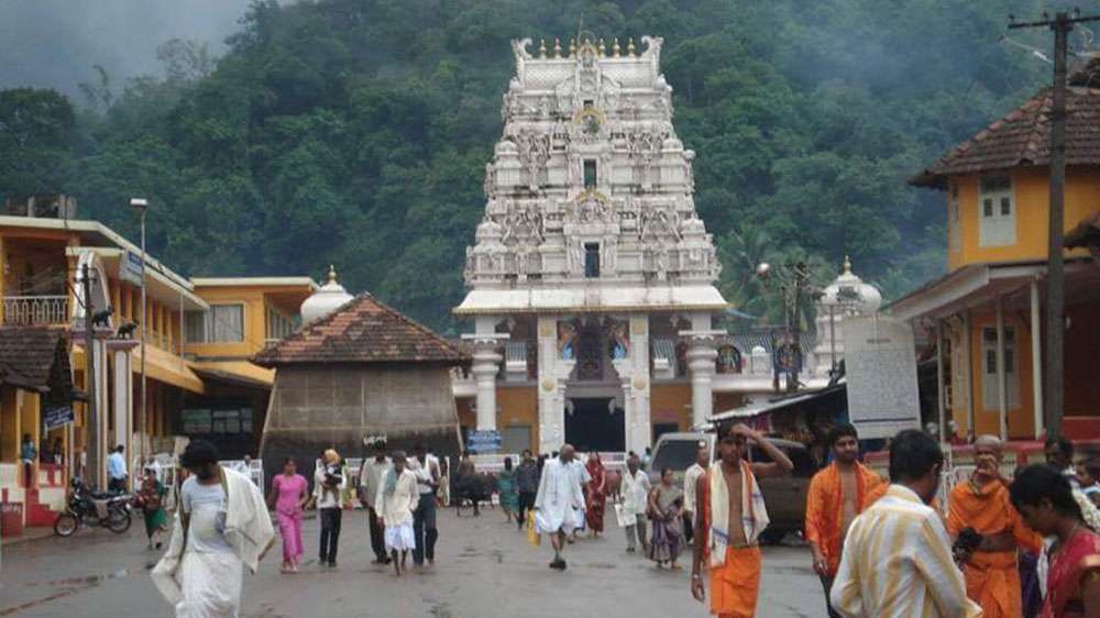 ತಿರುಪತಿ ಲಡ್ಡು ವಿವಾದದ ಹಿನ್ನೆಲೆ| ರಾಜ್ಯದ ಮುಜರಾಯಿ ದೇವಾಲಯಗಳಲ್ಲಿ ‘ನಂದಿನಿ’ ತುಪ್ಪ ಮಾತ್ರ ಬಳಕೆಗೆ ಸುತ್ತೋಲೆ