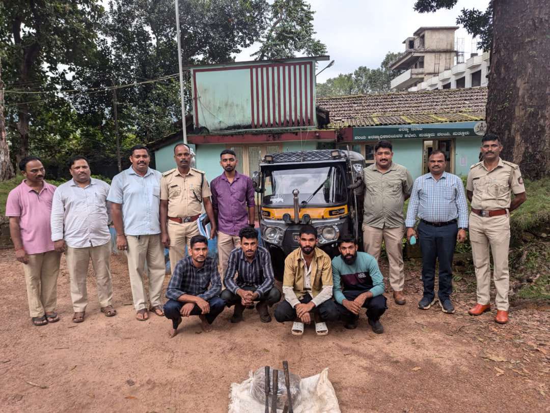 ಪುತ್ತೂರು: ರಕ್ಷಿತಾರಣ್ಯದಿಂದ ಹಾಲುಮಡ್ಡಿ ಸಾಗಿಸುತ್ತಿದ್ದವರ ಬಂಧನ