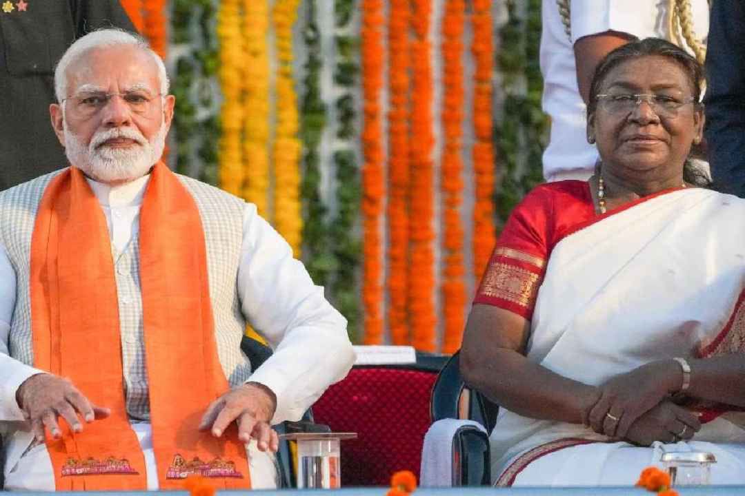 ಆರು ವರ್ಷಗಳ ಬಳಿಕ ಜಮ್ಮು-ಕಾಶ್ಮೀರದಿಂದ ರಾಷ್ಟ್ರಪತಿ ಆಳ್ವಿಕೆ ಹಿಂದಕ್ಕೆ| ಹೊಸ ಸರ್ಕಾರ ರಚನೆಗೆ ಅನುಮತಿ ನೀಡಿದ ದ್ರೌಪದಿ ಮುರ್ಮು