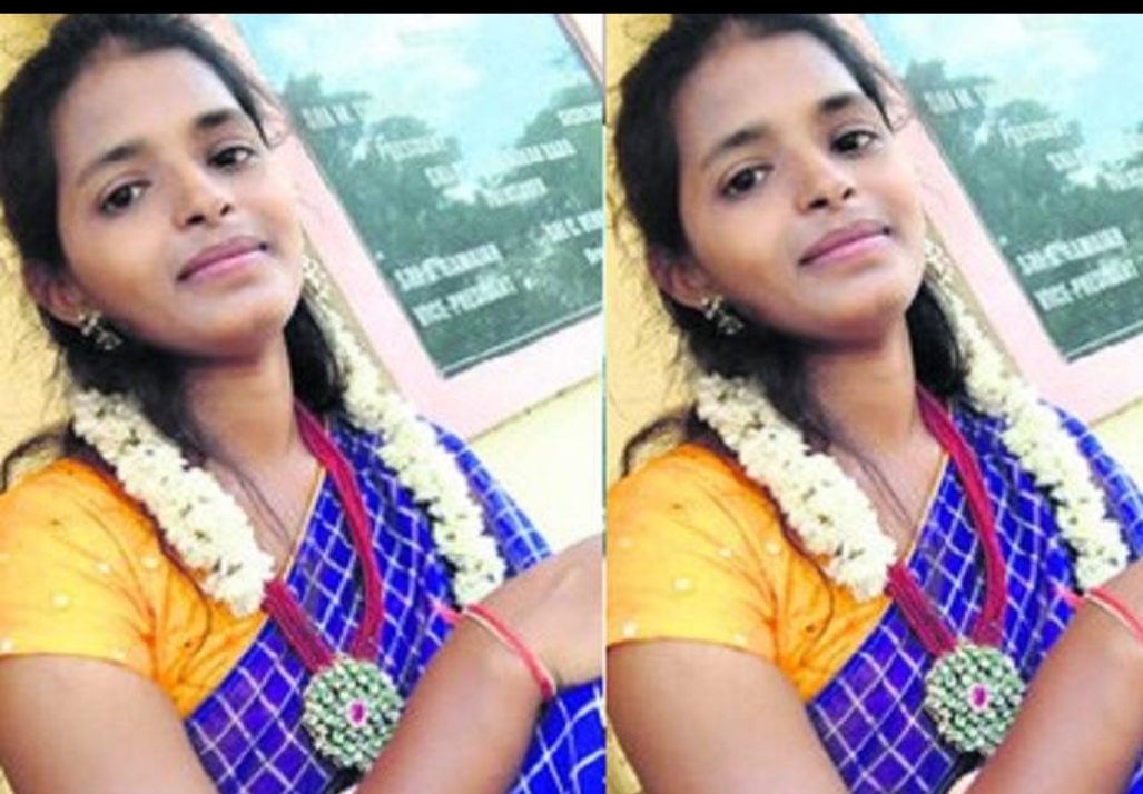 ಕೆಲಸ ಸಿಗದೇ ಬೇಸತ್ತ ಯುವತಿ ಆತ್ಮಹತ್ಯೆಗೆ ಶರಣು!