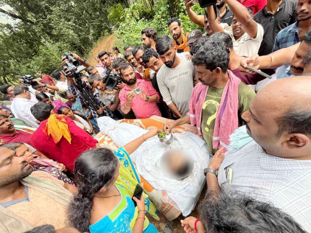 ಹೆಬ್ರಿ: ನಕ್ಸಲ್ ನಾಯಕ ವಿಕ್ರಂ ಗೌಡ ಅಂತ್ಯಸಂಸ್ಕಾರ