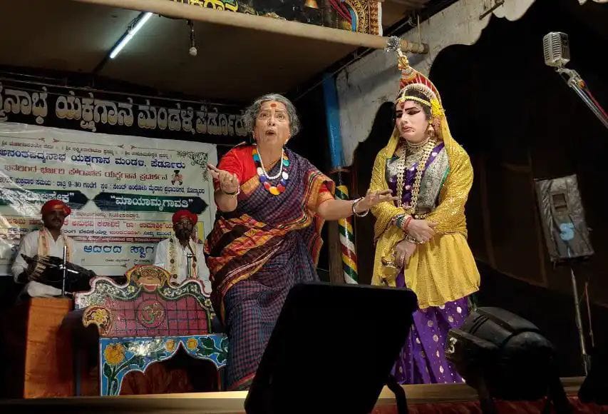 ಇಂದು ಉಮಾಶ್ರೀ, ನಾಳೆ ಸನ್ನಿ ಲಿಯೋನ್| ಯಕ್ಷಗಾನದ ಚೌಕಟ್ಟು ಮೀರಿದ್ದಕ್ಕೆ ಯಕ್ಷಗಾನ ಪ್ರೀಯರ ಅಸಮಾಧಾನ