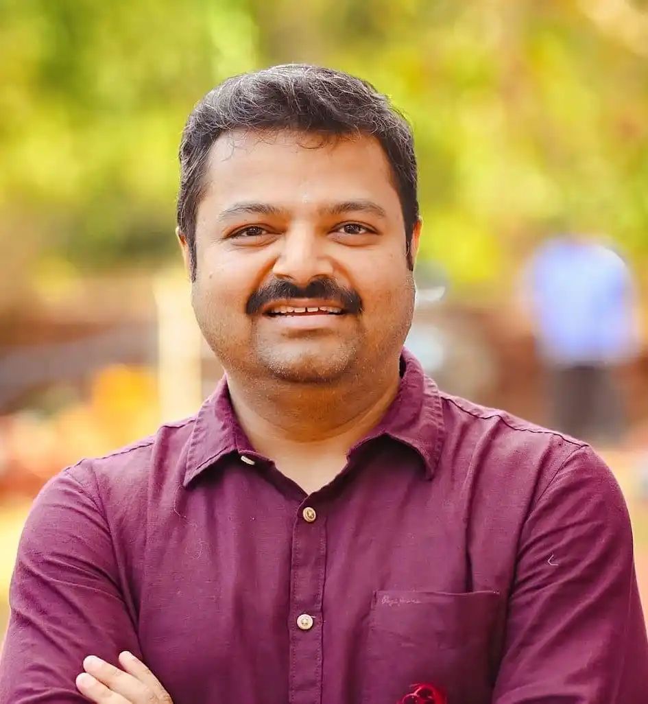 ‘ಮದುವೆಯಾಗಲು ಹುಡುಗಿ ಸಿಗದವರು ಅನ್ಯಧರ್ಮೀಯರನ್ನು ಪ್ರೀತಿಸಿ ಮದುವೆಯಾಗಿ’| ಉಳ್ಳಾಲದಲ್ಲಿ ಬಿಟ್ಟಿ ಸಲಹೆ ನೀಡಿದ ಚಕ್ರವರ್ತಿ ಸೂಲಿಬೆಲೆ