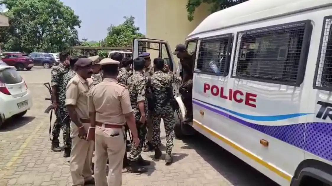 ಕೇರಳದಲ್ಲಿ ಇಬ್ಬರು ನಕ್ಸಲರನ್ನು ವಶಕ್ಕೆ ಪಡೆದ ಕರ್ನಾಟಕ ಪೊಲೀಸ್| ನಕ್ಸಲ್ ಮುಕ್ತ ರಾಜ್ಯಕ್ಕೆ ನಕ್ಸಲರನ್ನು ಕರೆತಂದ ಕಾರಣವೇನು?