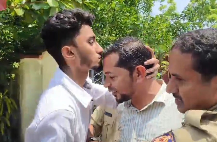 ಬೆಳ್ತಂಗಡಿ: ಪ್ರವೀಣ್ ನೆಟ್ಟಾರು ಹತ್ಯೆ ಆರೋಪಿಗೆ ಕೋರ್ಟ್ ಆವರಣದಲ್ಲೇ ಮುತ್ತಿನ ಸುರಿಮಳೆ!!