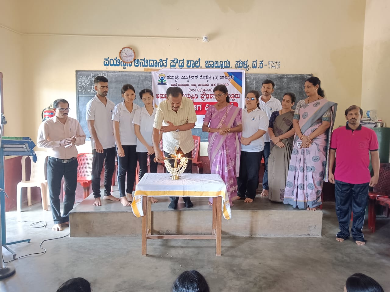 ಜಾಲ್ಸೂರು ಪಯಸ್ವಿನಿ ಪ್ರೌಢಶಾಲೆಯಲ್ಲಿ ಯೋಗ ದಿನಾಚರಣೆಯೋಗ ಶಾರೀರಿಕ ,ಮಾನಸಿಕ ಸದೃಡತೆಯ ಕೊಂಡಿ : ರಾಜ್ಯ ಅರೆಭಾಷೆ ಅಕಾಡೆಮಿ ಅಧ್ಯಕ್ಷ ಸದಾನಂದ ಮಾವಜಿ