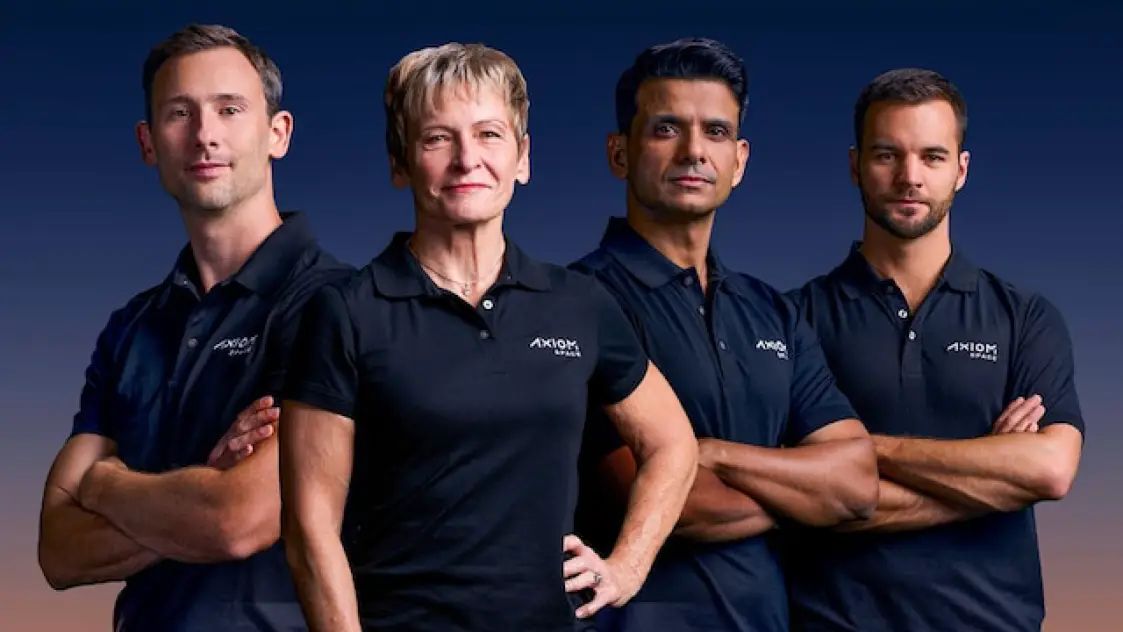 ನಭಕ್ಕೆ‌ ಶುಭಪ್ರಯಾಣಗೈದ ಶುಭಾಂಶು ಶುಕ್ಲಾ ಸಹಿತ ನಾಲ್ವರು ಗಗನಯಾತ್ರಿಗಳು