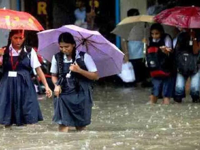 ಭಾರೀ ಮಳೆ ಹಿನ್ನಲೆ| ಹಲವು ಜಿಲ್ಲೆಗಳ ಶಾಲೆ ಕಾಲೇಜುಗಳಿಗೆ ಇಂದು ರಜೆ