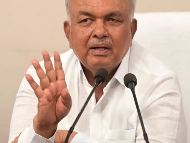 ಮಂಗಳೂರು: ಖಾಸಗಿ ಬಸ್ ಗಳಲ್ಲಿ ಬಾಗಿಲು ಕಡ್ಡಾಯ – ರೆಡ್ಡಿ