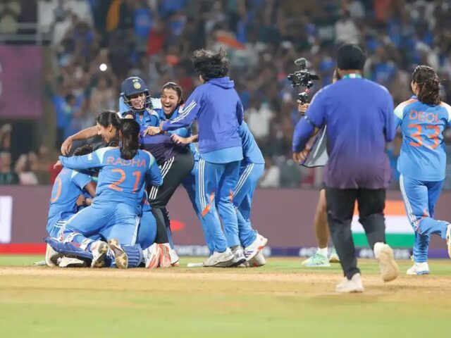 ಮಹಿಳಾ ವಿಶ್ವಕಪ್| ಆಸೀಸ್ ಮಣಿಸಿ ಫೈನಲ್ ಗೆ ಲಗ್ಗೆ ಇಟ್ಟ ಭಾರತ