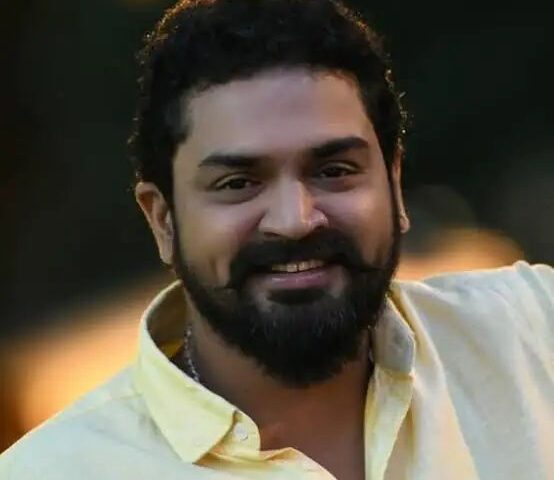 ಕುಡಿದು ವಾಹನ ಚಲಾಯಿಸಿ ಸರಣಿ ಅಪಘಾತ| ನಟ ಮಯೂರ್ ಪಟೇಲ್ ಪೊಲೀಸ್ ವಶಕ್ಕೆ