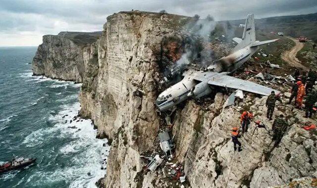 ಬಂಡೆಗೆ ಡಿಕ್ಕಿ ಹೊಡೆದ ರಷ್ಯಾದ ವಾಯುಪಡೆ ವಿಮಾನ| 29 ಮಂದಿ ಸಾವನ್ನಪ್ಪಿರುವ ಶಂಕೆ