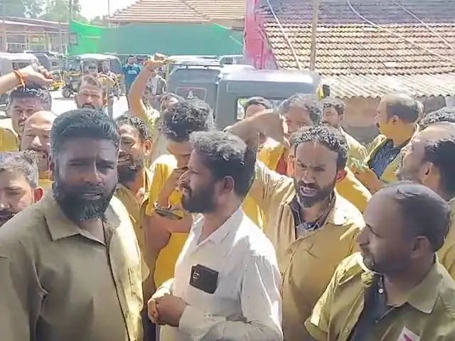 ಪುತ್ತೂರು: ಏಕಾಏಕಿ ಎಲ್.ಪಿ.ಜಿ ದರದಲ್ಲಿ ಭಾರೀ ಏರಿಕೆ| ರಿಕ್ಷಾ ಚಾಲಕರಿಂದ ಪ್ರತಿಭಟನೆ; ಬಂಕ್ ಬಂದ್ ಮಾಡಿದ ಮಾಲೀಕರು