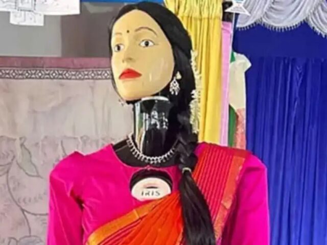 ಉಡುಪಿ: ವಂಡ್ಸೆ ಸರ್ಕಾರಿ ಶಾಲೆಯಲ್ಲಿ ರಾಜ್ಯದ ಮೊದಲ ಎಐ ಟೀಚರ್ ಎಂಟ್ರಿ| ಮಕ್ಕಳಿಗೆ ಖುಷಿಯಿಂದ ಪಾಠ ಹೇಳ್ತಾಳೆ ‘ಐರಿಸ್’