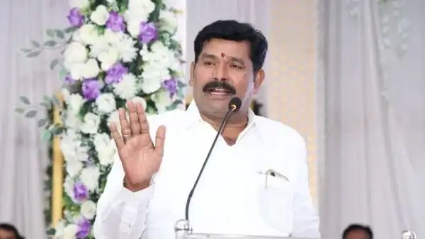ದೇಶದಲ್ಲಿ ಪೆಟ್ರೋಲ್ ಇಲ್ಲ, ವಿದೇಶದಲ್ಲಿ ಮರ್ಯಾದೆ ಇಲ್ಲ, ಆದರೂ ಬಿಜೆಪಿಗರ ತಿರ್ಪೆ ಶೋಕಿಗೇನು ಕಮ್ಮಿ ಇಲ್ಲ – ತಂಗಡಗಿ