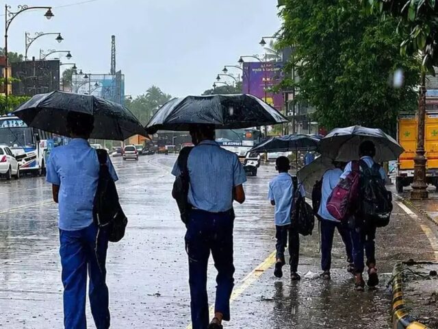 ಭಾರೀ ಮಳೆ‌ ಹಿನ್ನೆಲೆ| ದ. ಕನ್ನಡ ಸೇರಿ ವಿವಿಧ ಜಿಲ್ಲೆಗಳಲ್ಲಿ ನಾಳೆ(ಜು.8) ಶಾಲೆ, ಪಿಯು ಕಾಲೇಜುಗಳಿಗೆ ರಜೆ ಘೋಷಣೆ