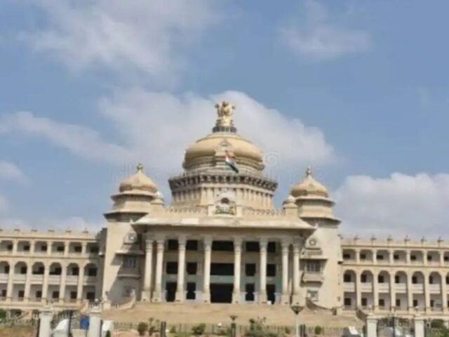 ಇಂದಿನಿಂದ ರಾಜ್ಯ ವಿಧಾನಮಂಡದಲ ಮುಂಗಾರು ಅಧಿವೇಶನ| ರಾಜ್ಯ ಸರ್ಕಾರದ ಕಿವಿ ಹಿಂಡಲು ಪ್ರತಿಪಕ್ಷಗಳು ಸಜ್ಜು